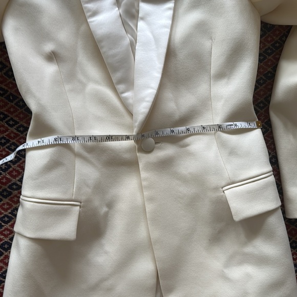 White tuxedo jacket wardrobe.nyc size 2xs - Picture 8 of 8